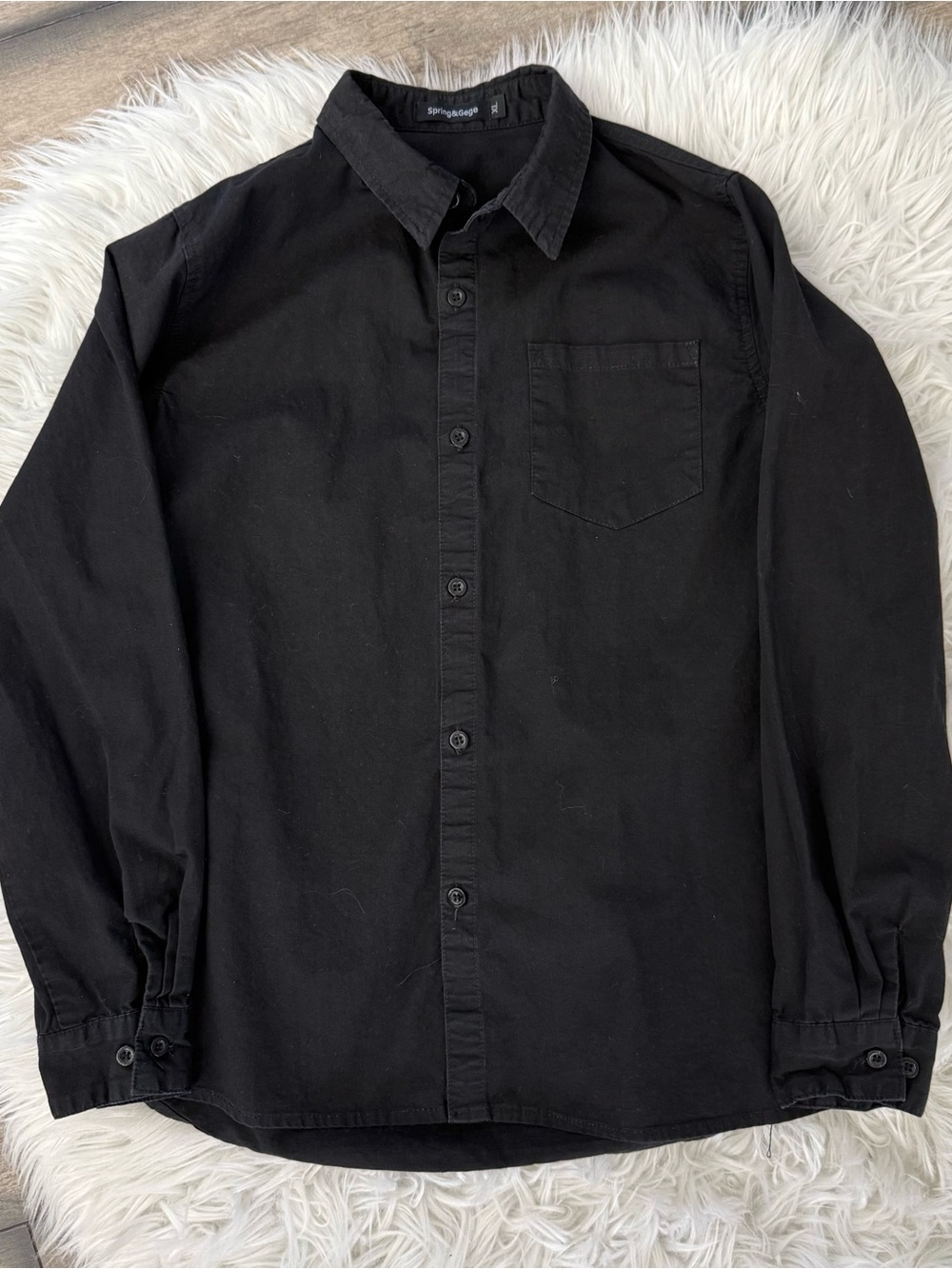 Black Boys Size XL Black Button-Up Shirt